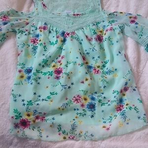 2 Spring cold shoulder tops